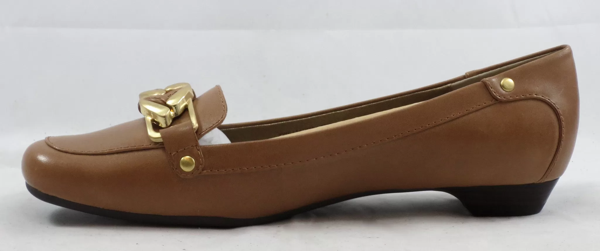 ADRIENNE VITTADINI Women's Caitee Loafer - Camel - MSRP $99