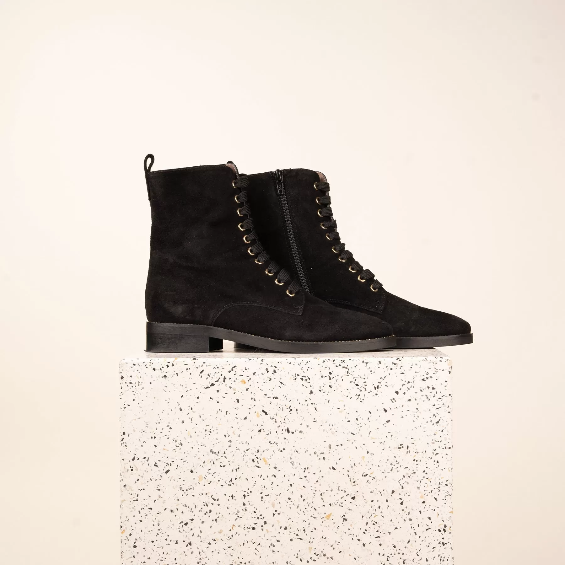 Asti Due - Black Suede