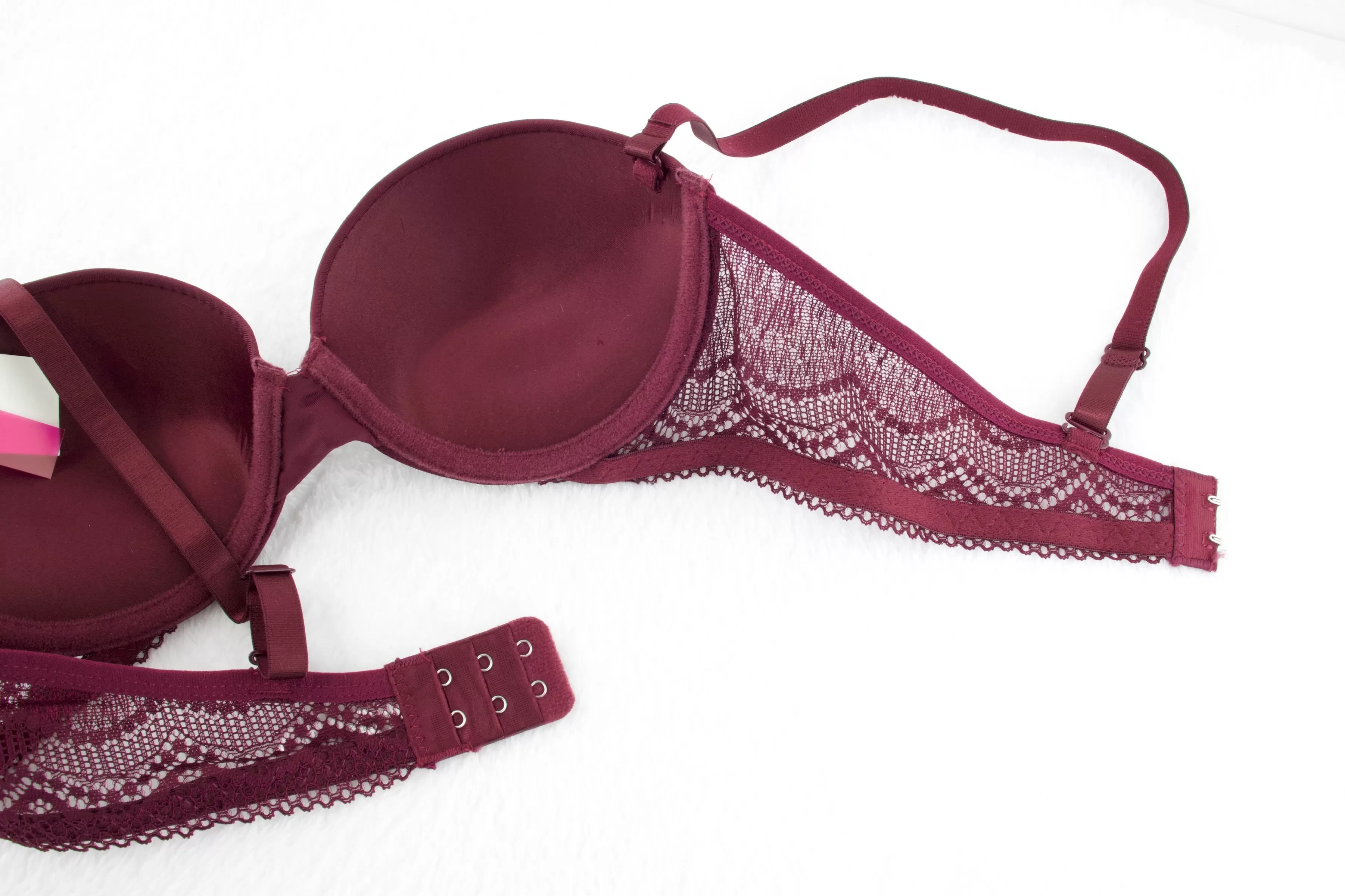 BRA STRAPLESS CON ENCAJE IB7292