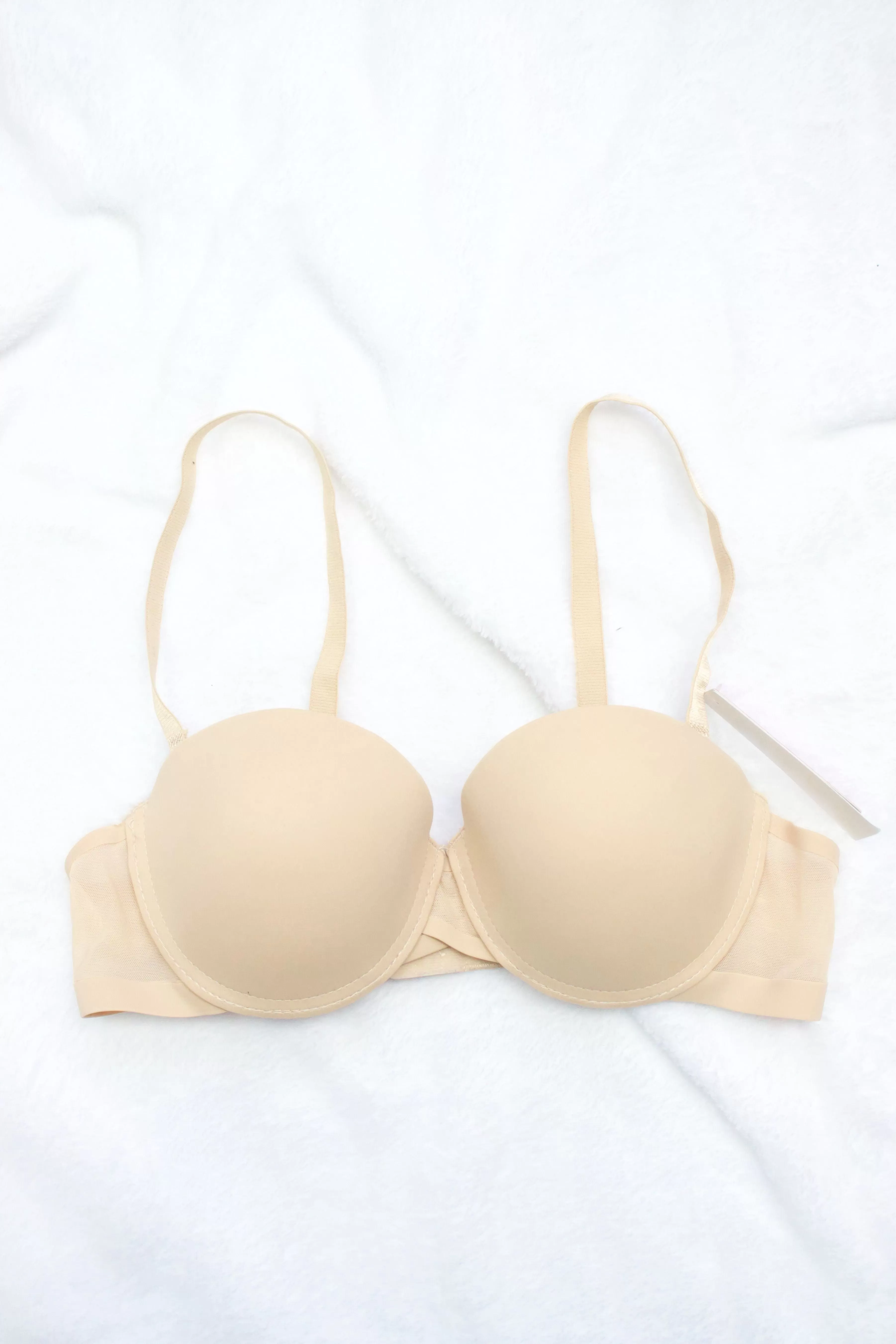 BRASSIER STRAPLESS ESPALDA MESH Y SIN COSTURA 6223