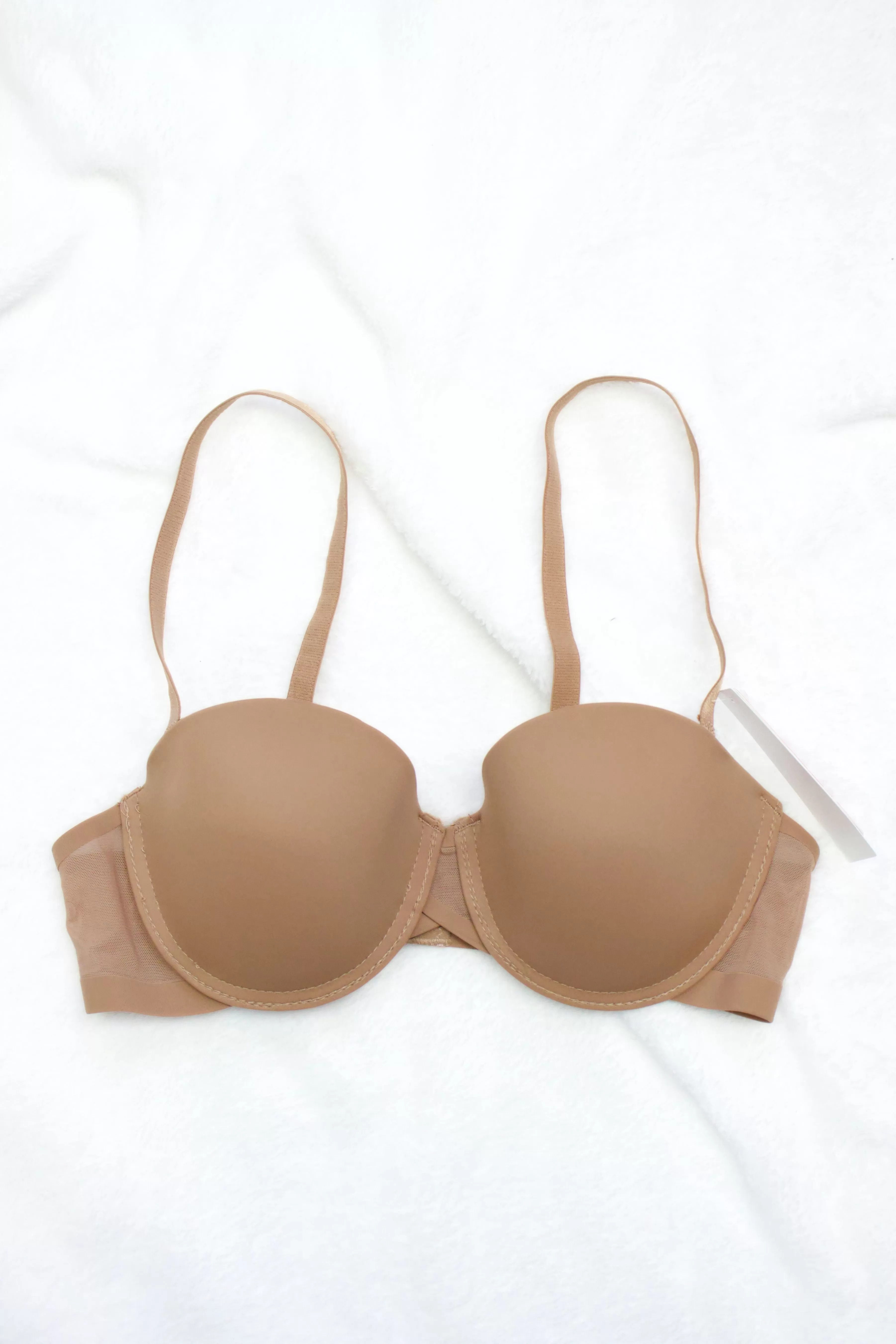 BRASSIER STRAPLESS ESPALDA MESH Y SIN COSTURA 6223