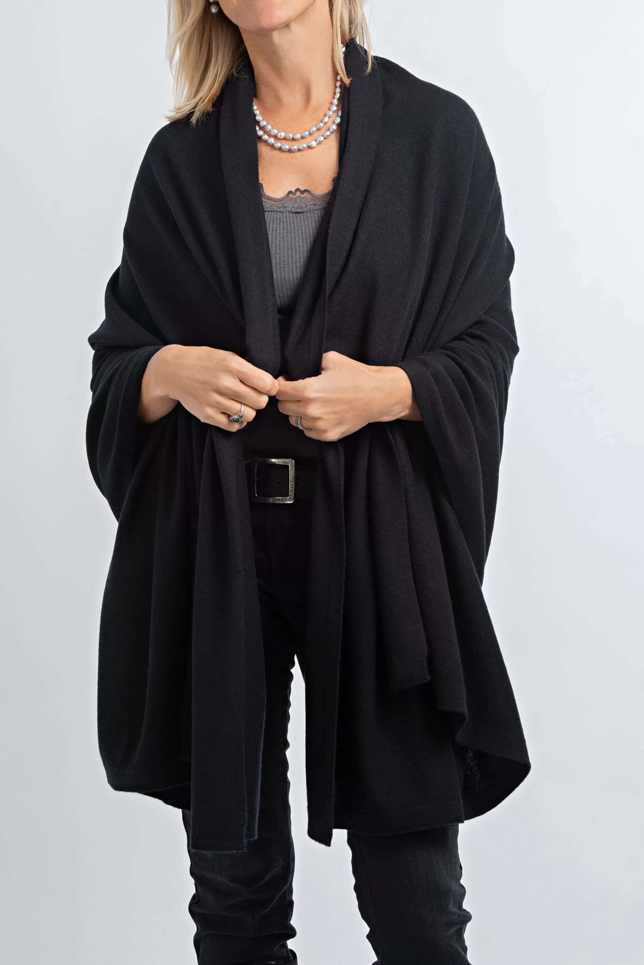 Cashmere Blanket Travel Wrap Black