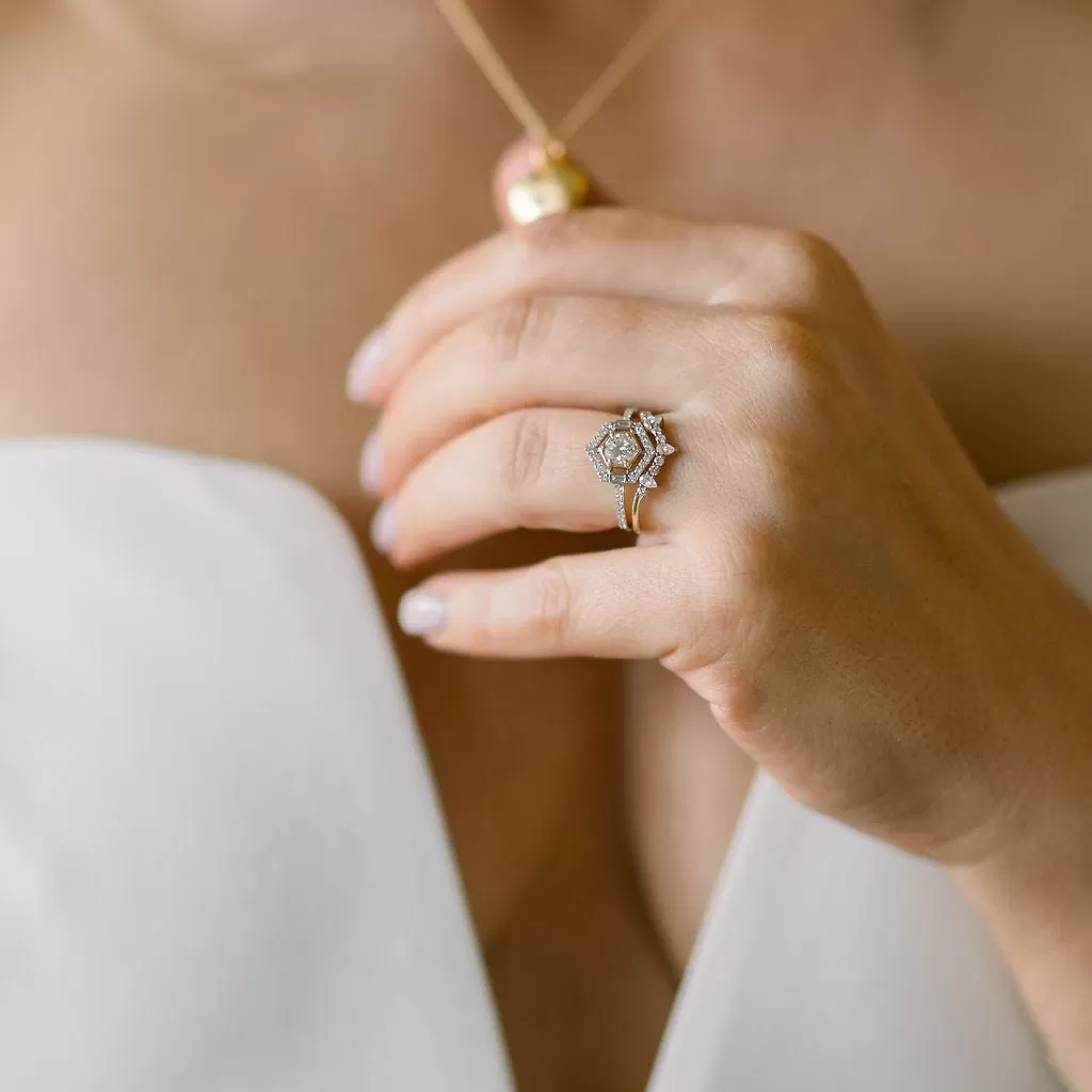 Diamond & Sapphire Droplet Hugging ring