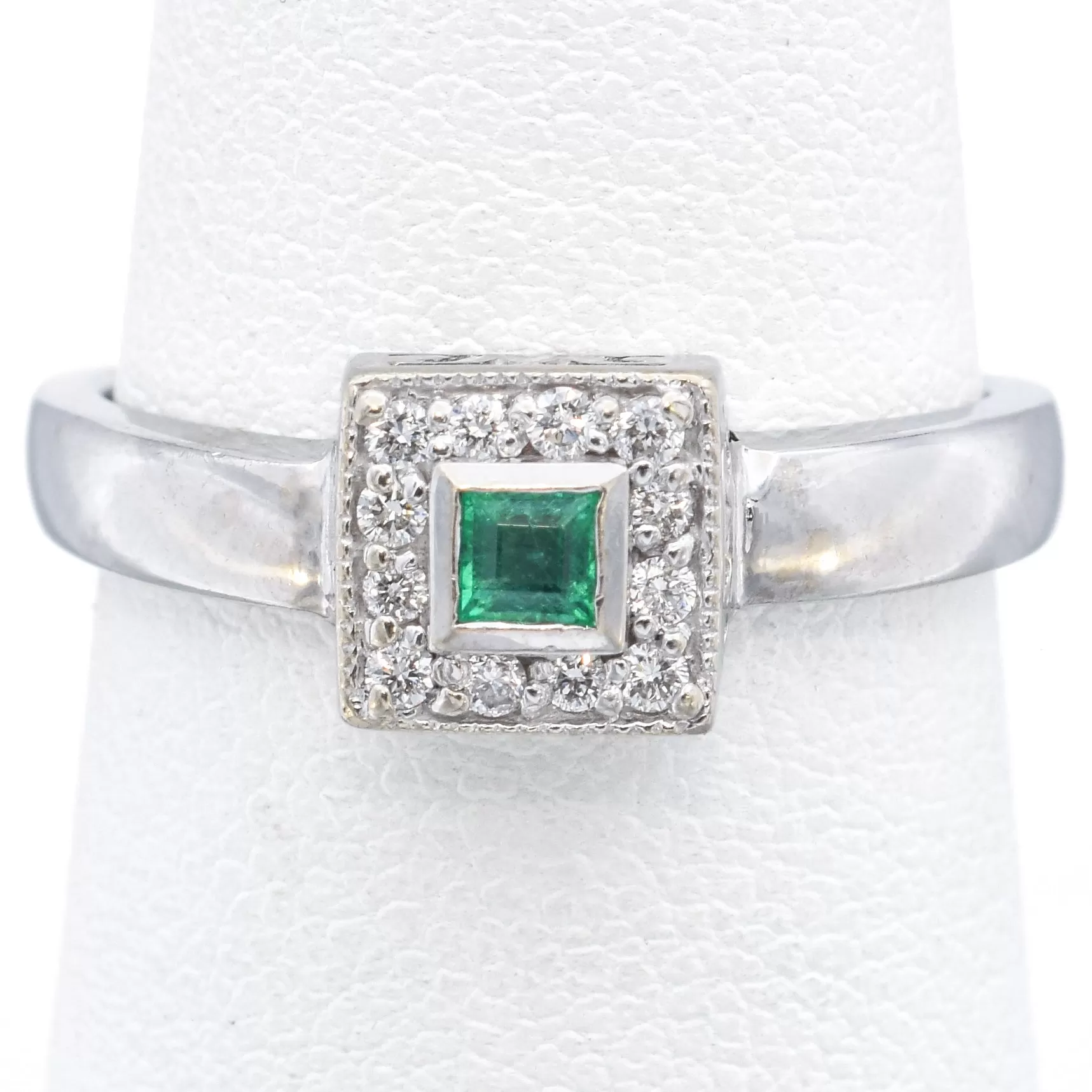 EFFY BITA 14K White Gold Emerald & Diamond Ring Size 7