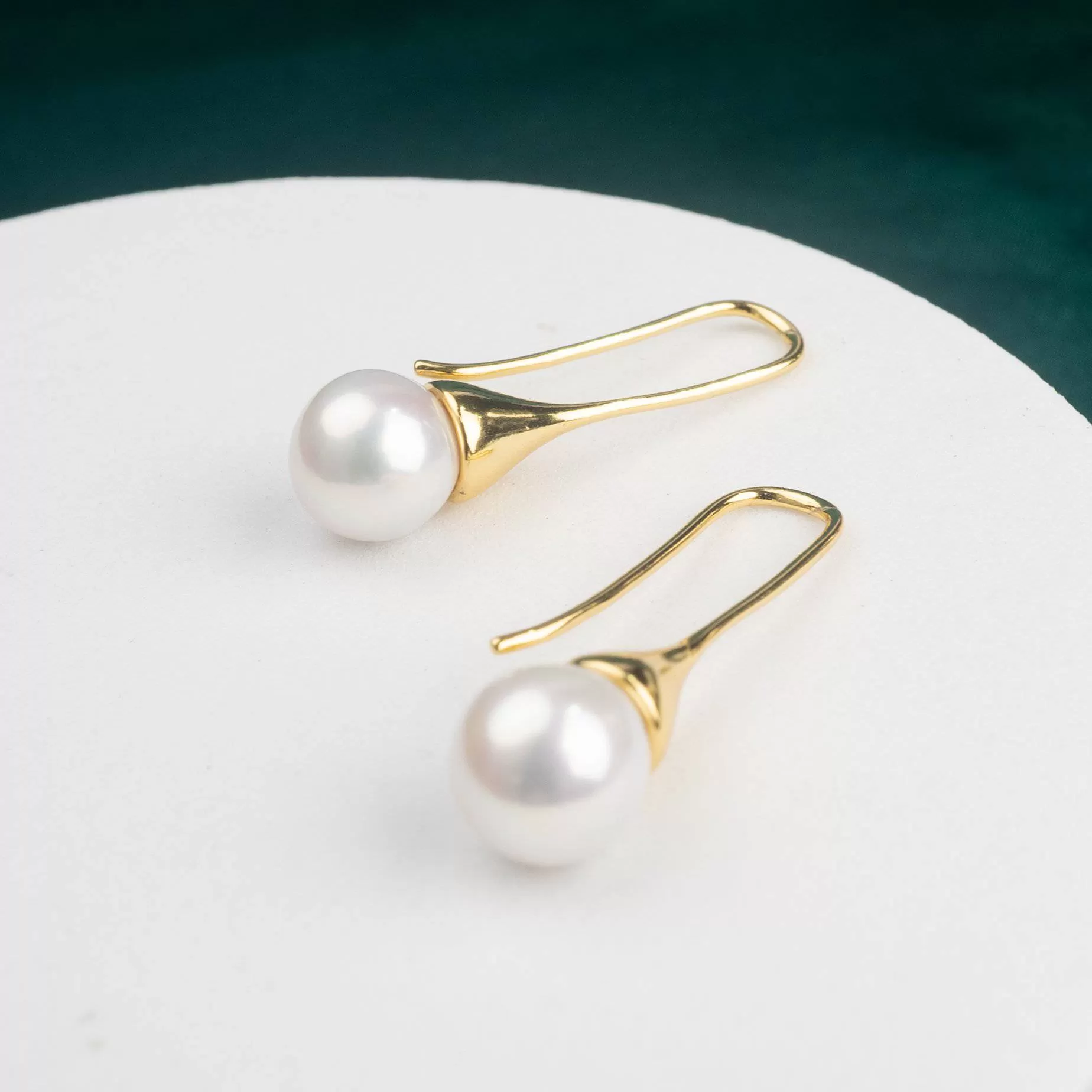 Elegant Freshwater Pearl Earrings WE00044