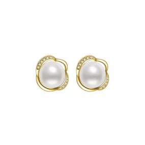 Elegant Freshwater Pearl Earrings WE00356