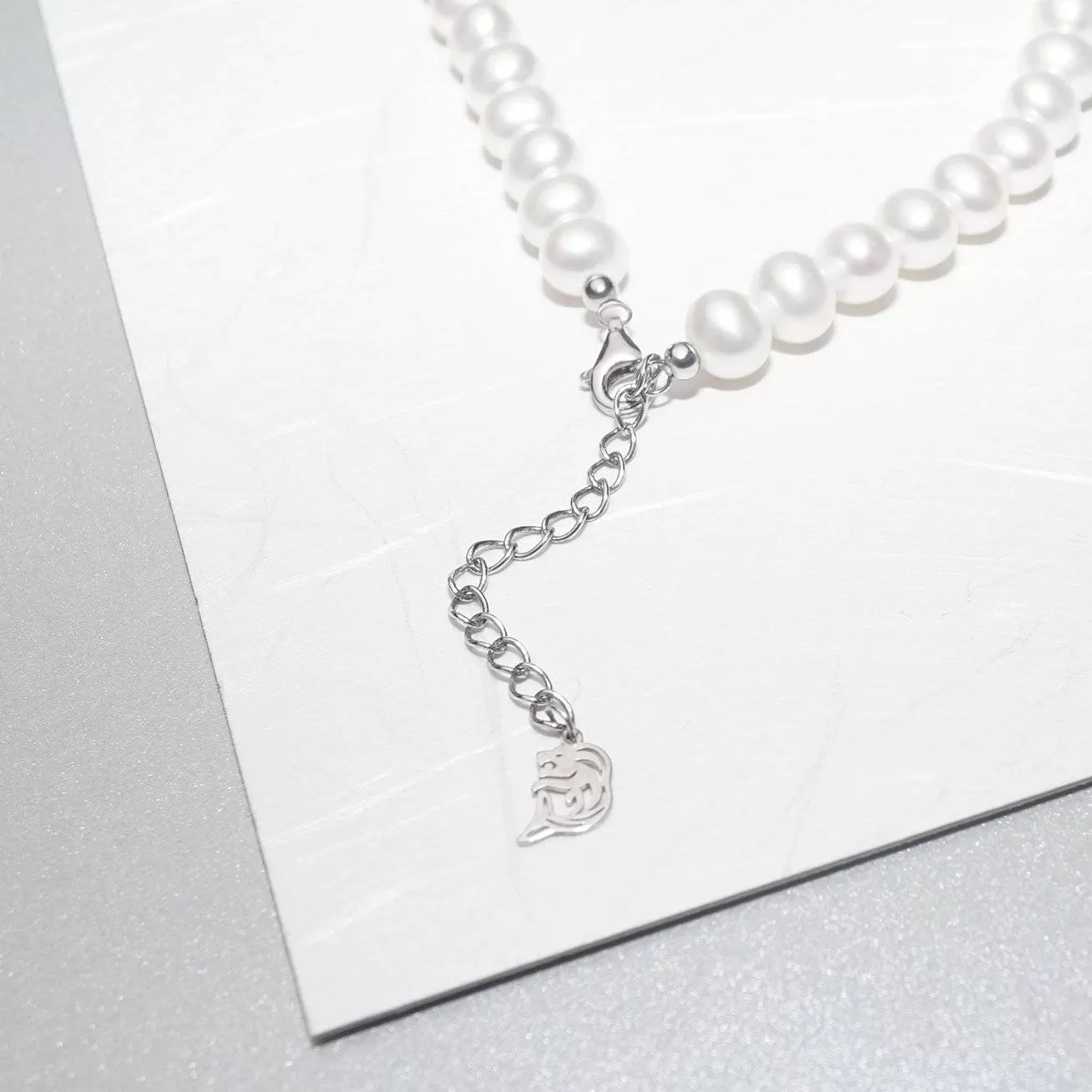 Elegant Freshwater Pearl Necklace WN00105