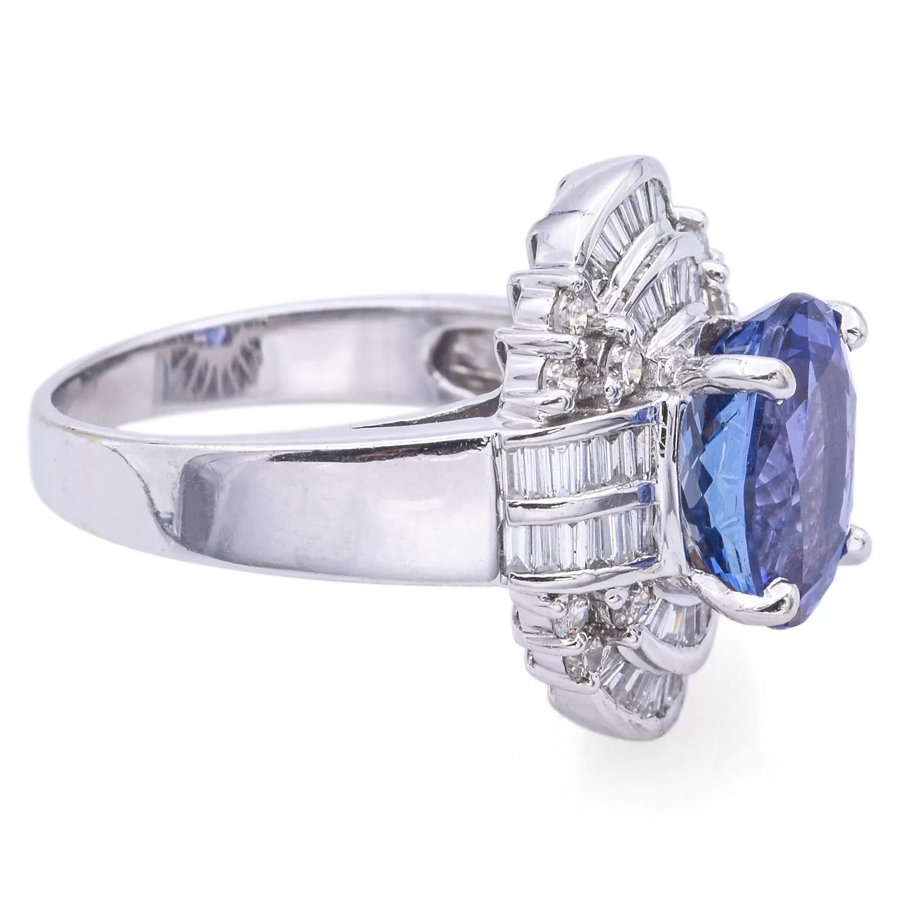 Estate 18K White Gold 2.8Ct Tanzanite & 0.72 TCW Diamond Cocktail Ring Size 4.75