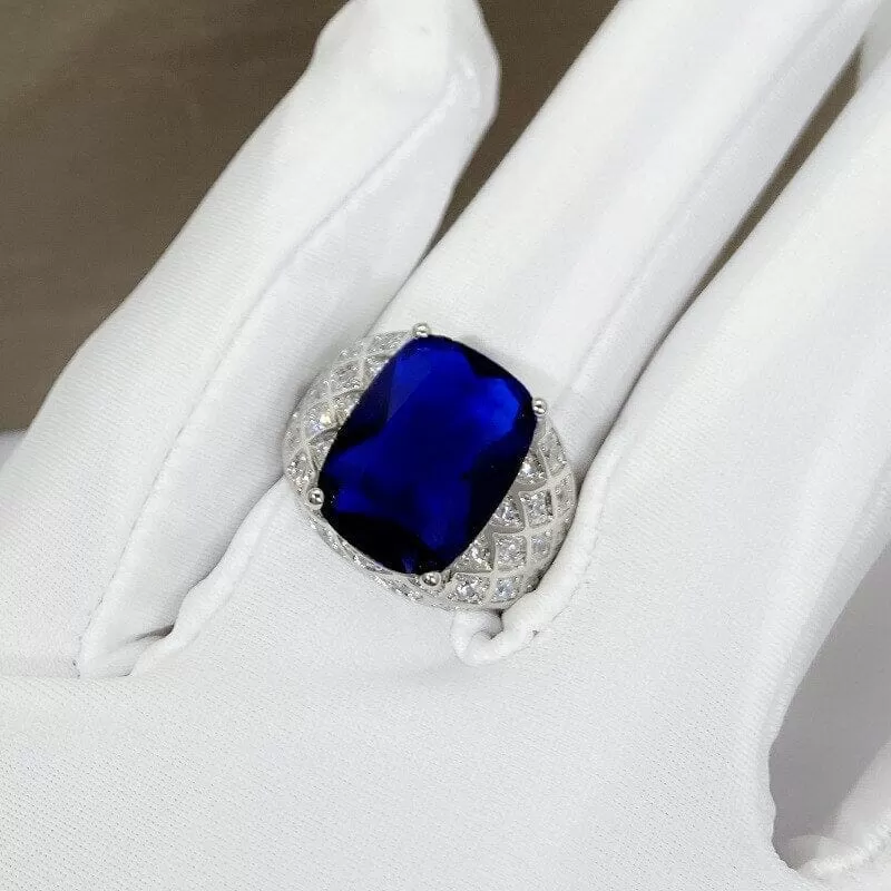 Extremely Elegant Sapphire Adjustable Ring - 925 Sterling Silver