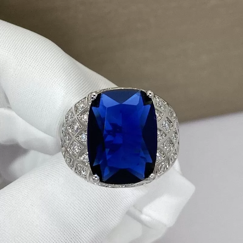 Extremely Elegant Sapphire Adjustable Ring - 925 Sterling Silver