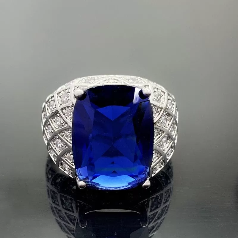 Extremely Elegant Sapphire Adjustable Ring - 925 Sterling Silver