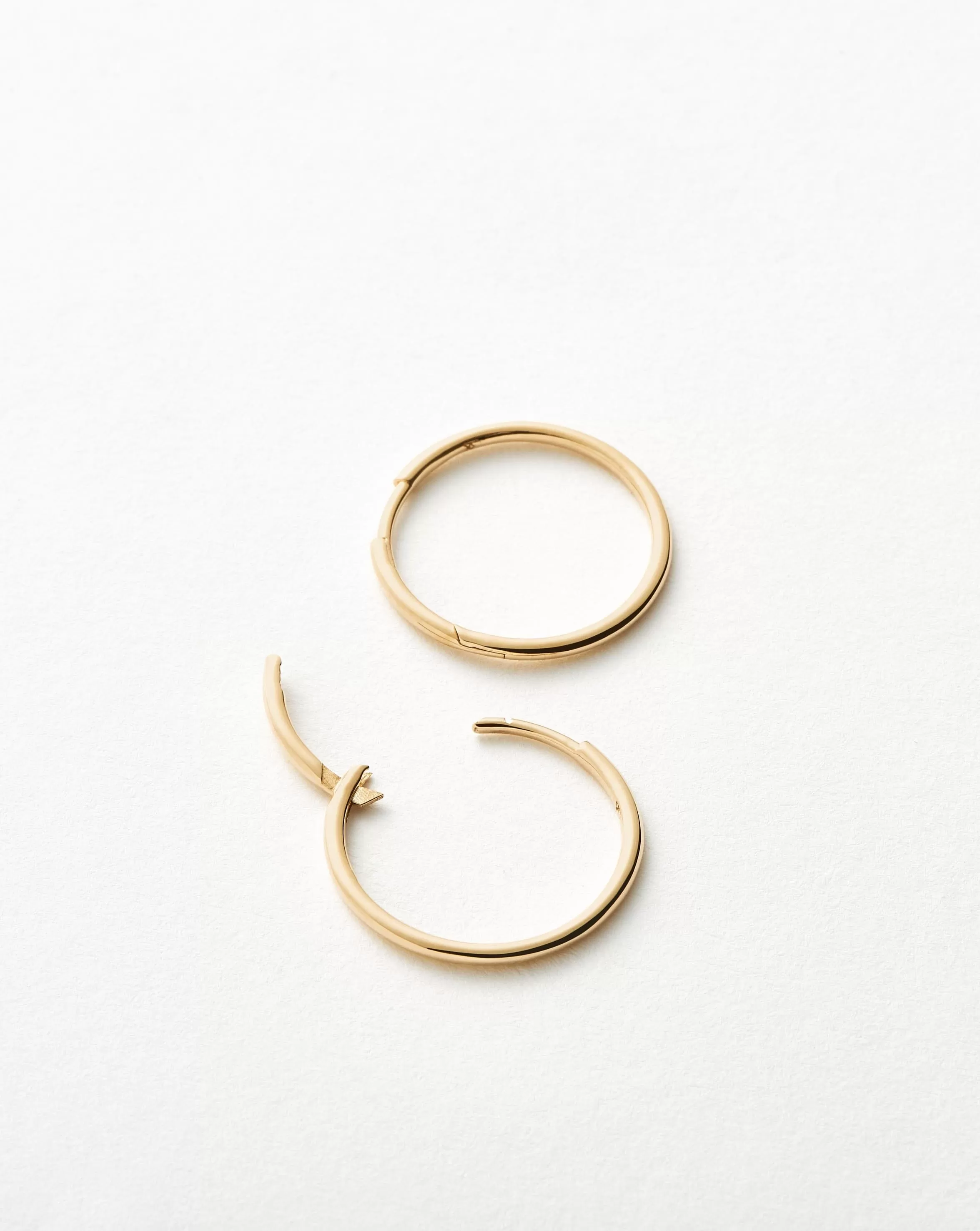 Fine Classic Medium Hoop Earrings