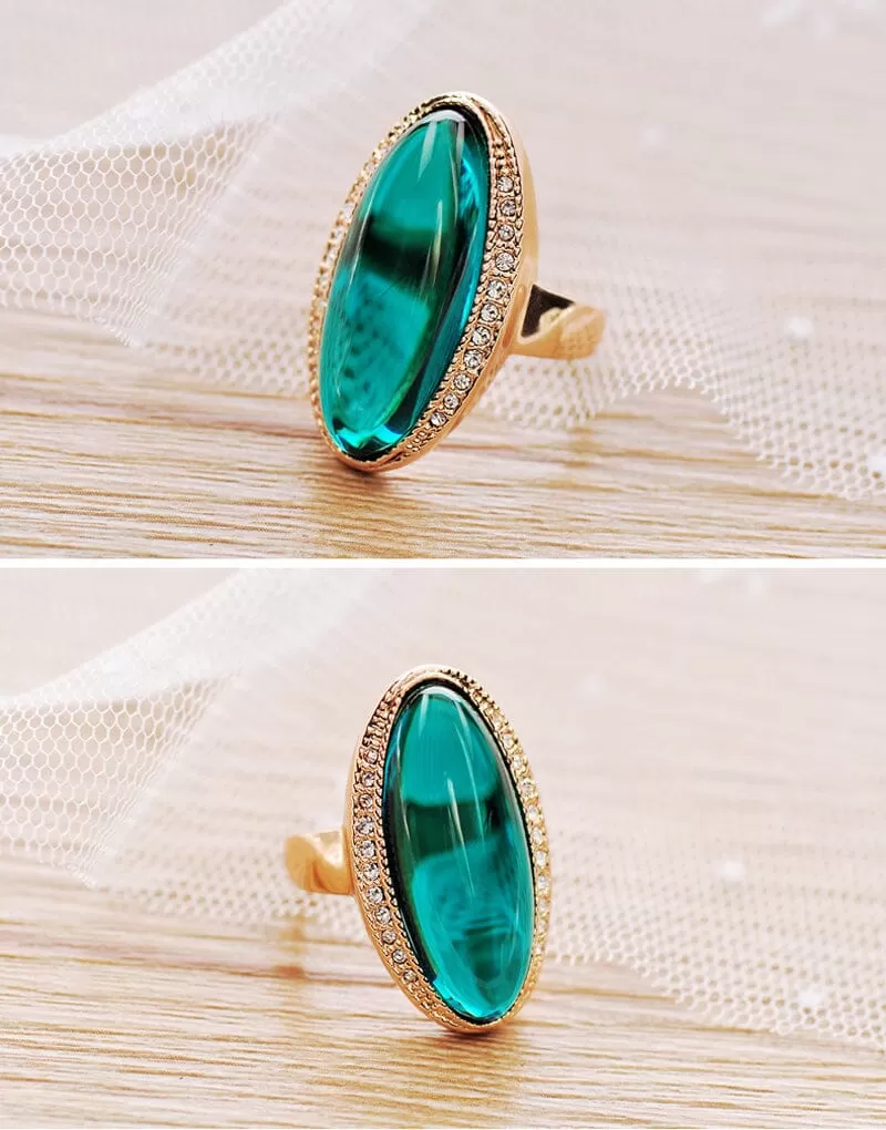 Like a Princess Oval Emerald Ring