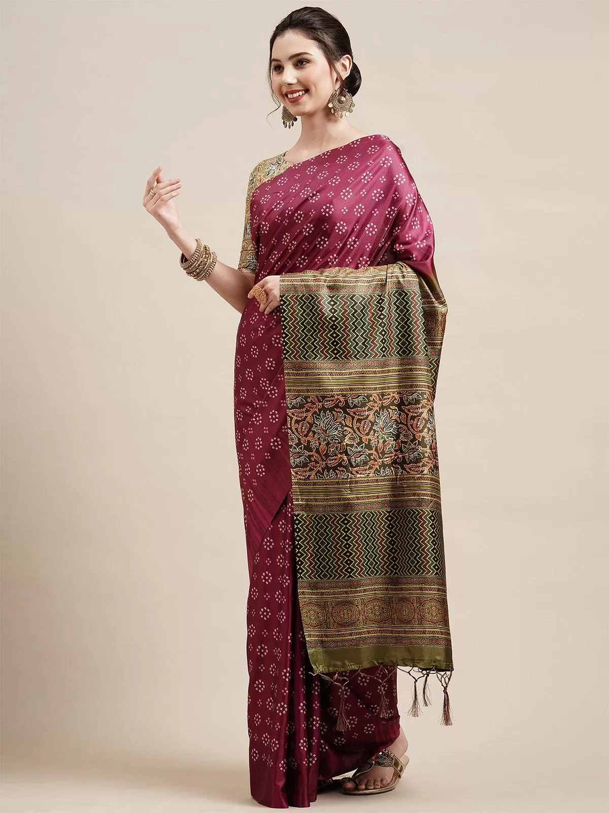 Odette Women Magenta Festive Silk Blend Printed Saree With Unstitched Blouse