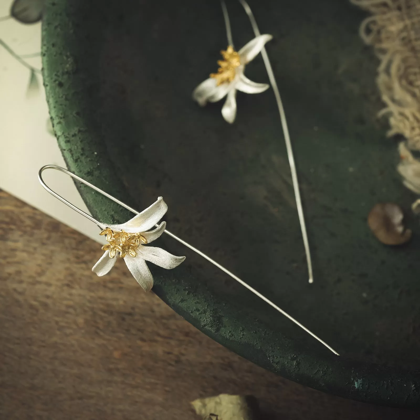 Osmanthus Fragrans Hook Earrings