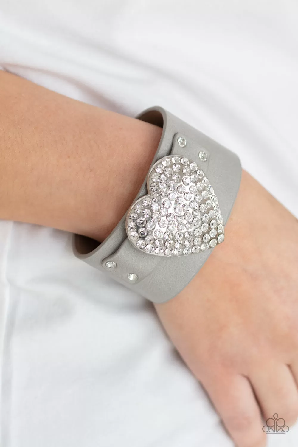 Paparazzi Flauntable Flirt - Silver Urban Bracelet