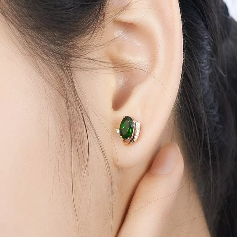 Pretty Oval Shape Emerald Stud Earrings