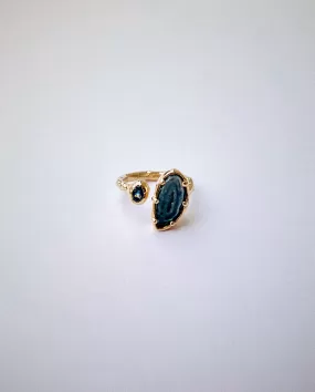 Ring in 18 karat gold - agate and sapphire