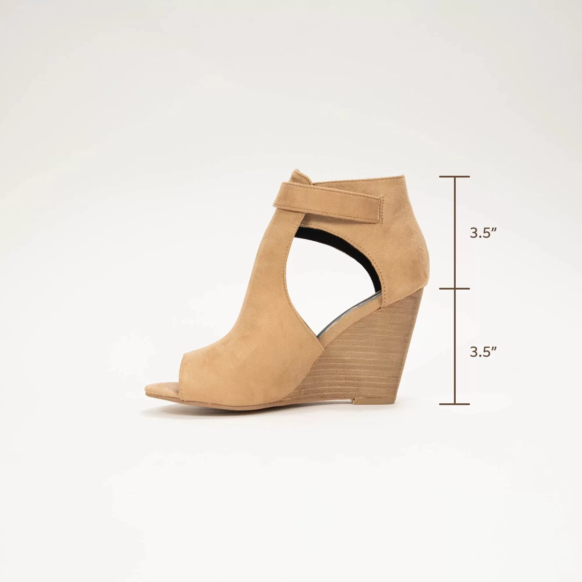 She’s Got It Chic Wedge Heel