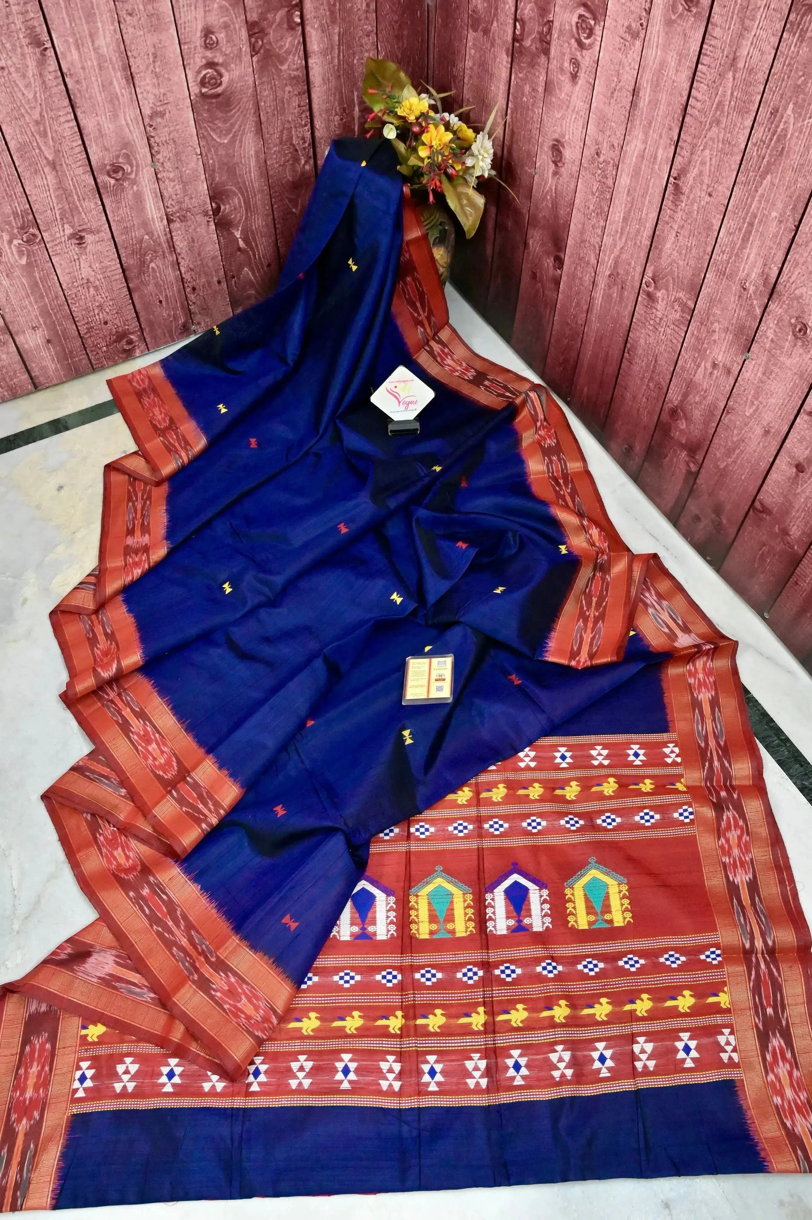 Space Navy Blue and Maroon Color Pure Raw Silk with Sambalpuri Border and Dolabedi Pallu