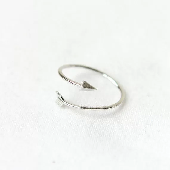 Thin Arrow Ring