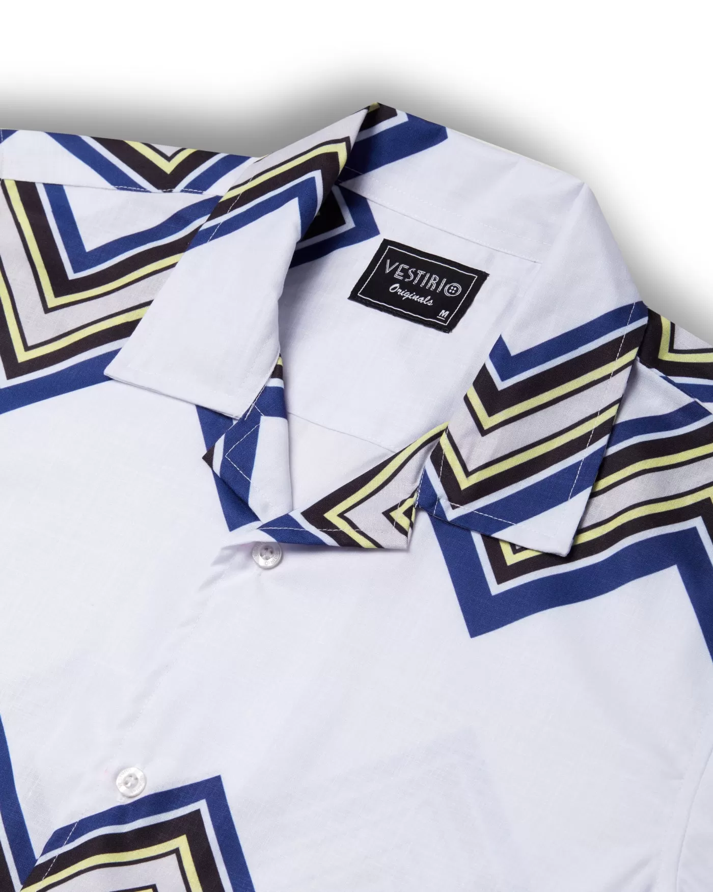 Zigzag print white half sleeve shirt for men